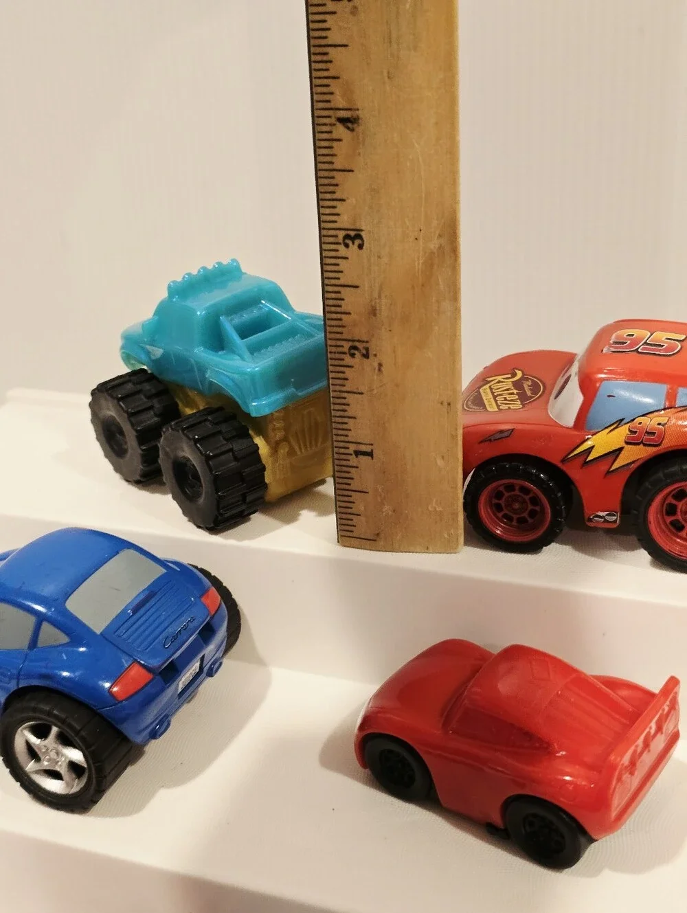 Disney Pixar Cars Pull Back N' Go Racer Set